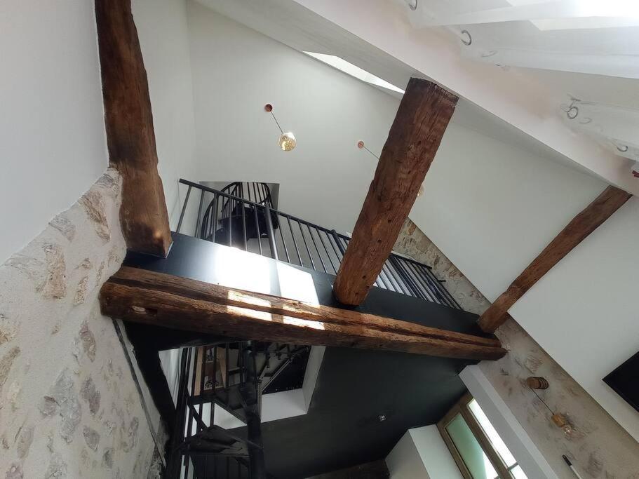 Maison Suspendue Avec Jacuzzi Privatif بونت-أون-روايان المظهر الخارجي الصورة